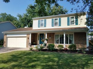 130 Hudson Ct, Roselle, IL 60172