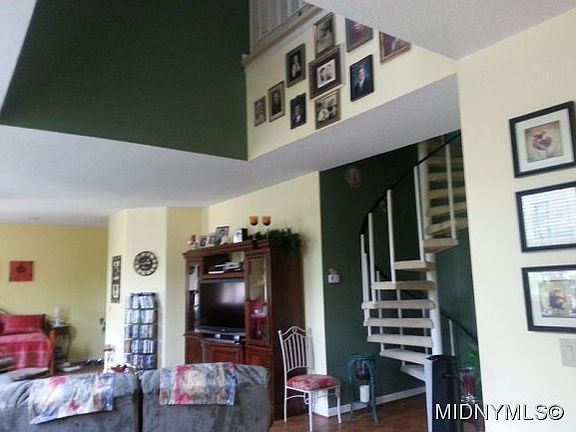4th image of 10 Foery Dr APT 303