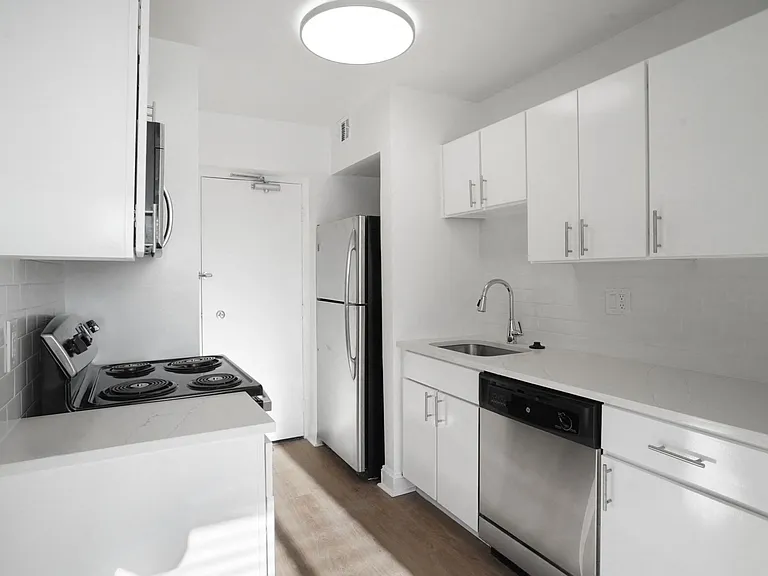 Infinity Apartments — Photo 20