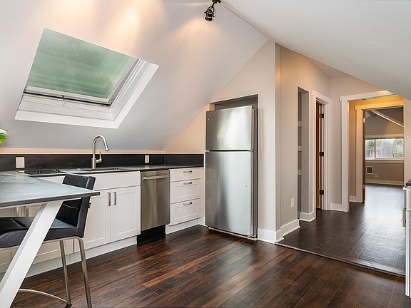 Kitchen to Hallway