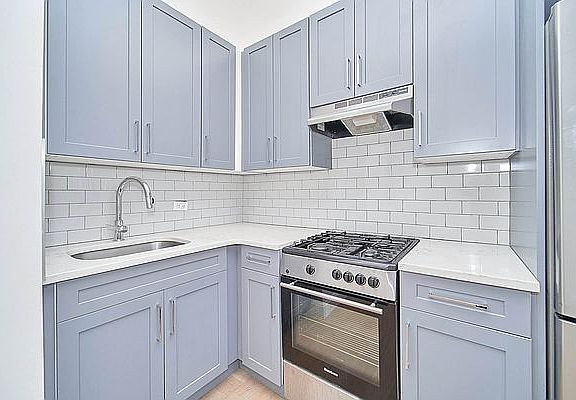 2nd image of 862 Union St APT 5C