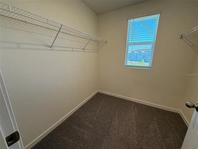 599 Preston Cove Dr — Photo 12