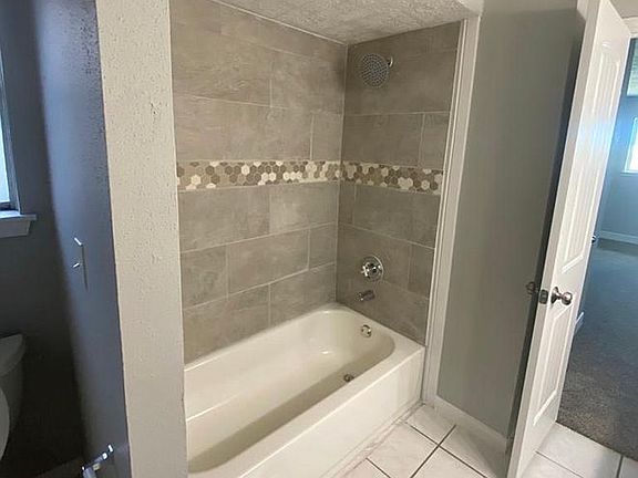 5th image of 9003 Kirkmont Dr