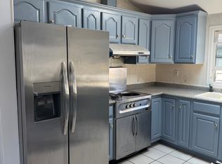 42-34 189th St #2, Flushing, NY 11358