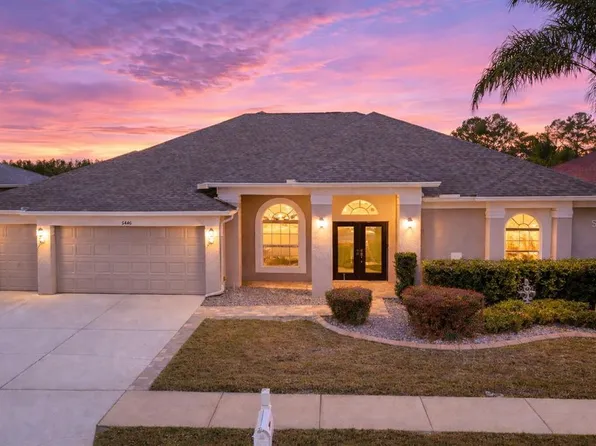 5446 Spectacular Bid Dr, Zephyrhills, FL 33544