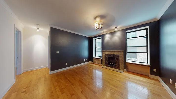 Rented by Bond New York | media 1