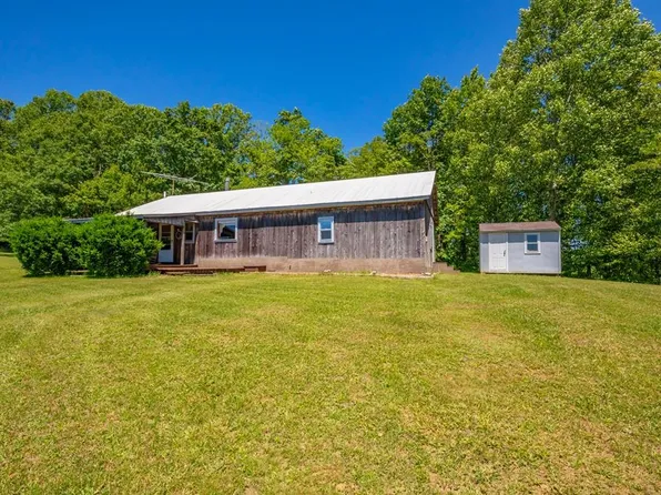 423 Newts Hill Rd, Fancy Gap, VA 24328