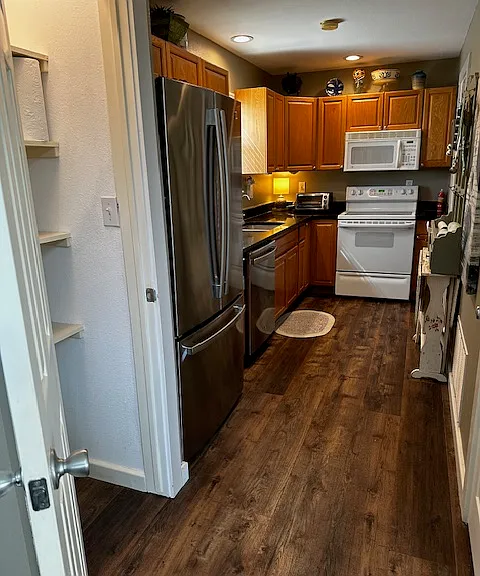 1118 Blue Bill Cove Dr — Photo 14