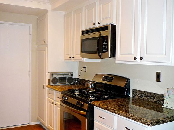 5th image of 1248 Glenview Ln