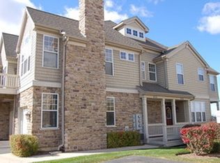 345 Sundown Ct Unit B, Wauconda, IL