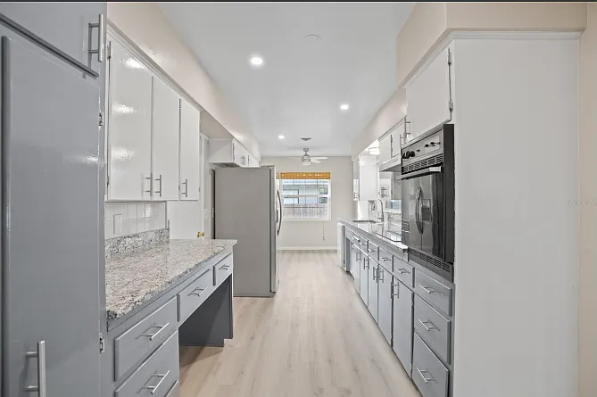 1338 Whitacre Dr — Photo 5