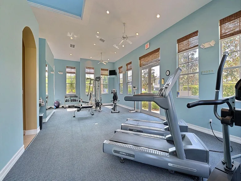 2030 Bridgepointe Cir #112 — Photo 35