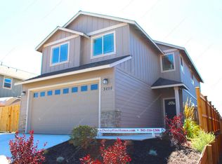 3010 NW Dogwood Ave, Redmond, OR 97756