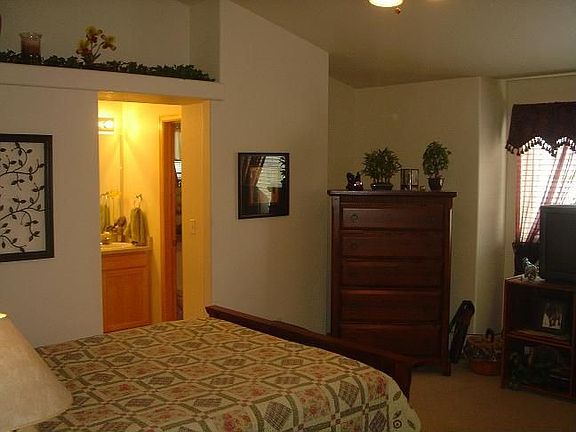 M Bedroom