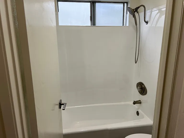 1000 W Macarthur Blvd #67 — Photo 16