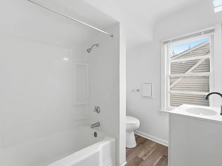 4029 Weisser Park Ave — Photo 18