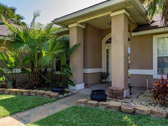 2nd image of 829 S Longneedle Dr