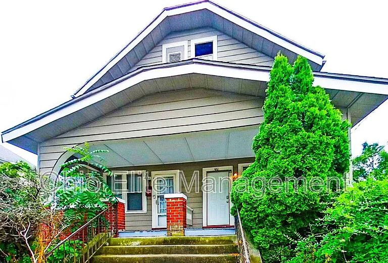 461 Reinhard Ave — Photo 1