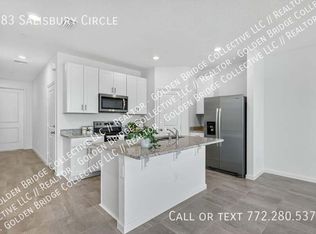 483 Salisbury Cir, Fort Pierce, FL 34982