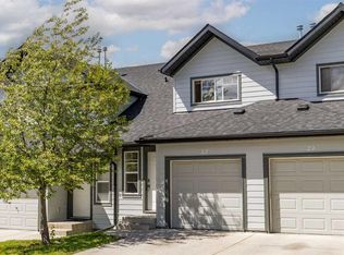 27 Panatella Vlg NW, Calgary, AB T3K0G6