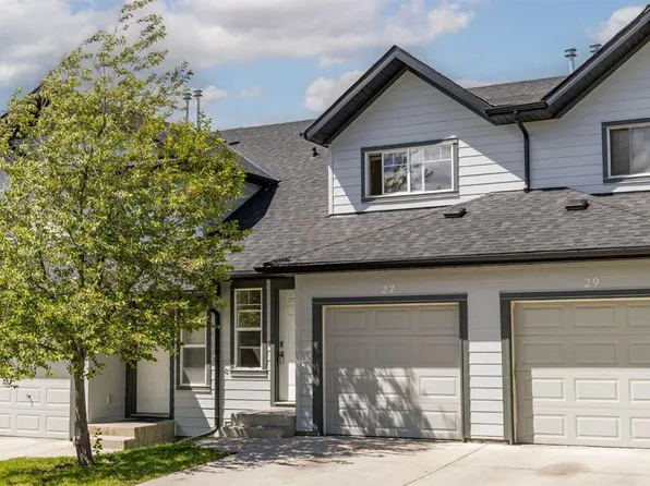 27 Panatella Vlg NW, Calgary, AB T3K 0G6