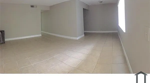 2 bed, 900 sqft, $2,400 — Photo 4