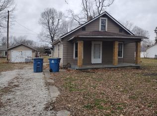 2226 N 29th St, Terre Haute, IN 47804