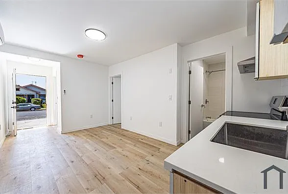 4626 Wall St #211 — Photo 5