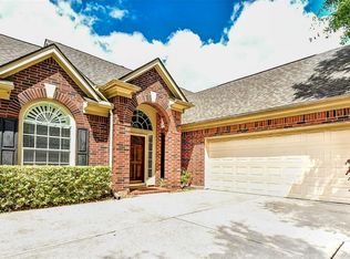 9530 Shadow Gate Ln, Houston, TX 77040