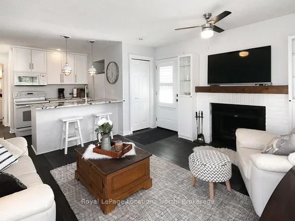 27 Dawson Dr #141, Collingwood, ON L9Y 5B4