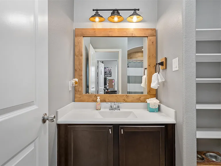 14104 N Crater Lake Ct — Photo 6