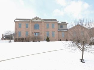 103 Wyndtree Dr, Venetia, PA
