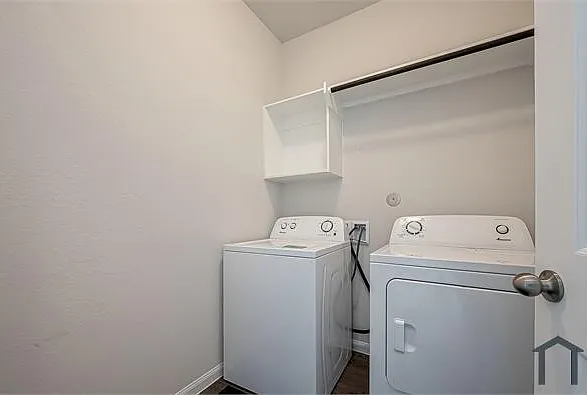 3 bed, 1302 sqft, $1,850 — Photo 4