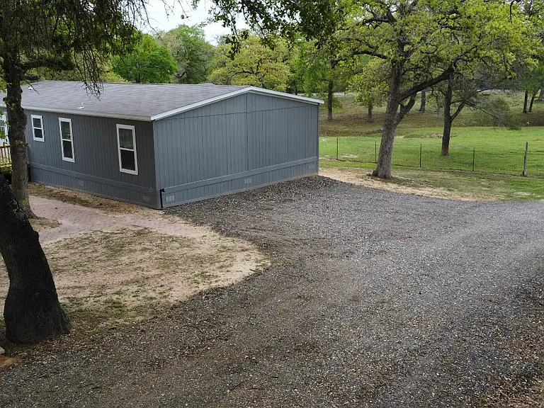 FM 775 — Photo 4