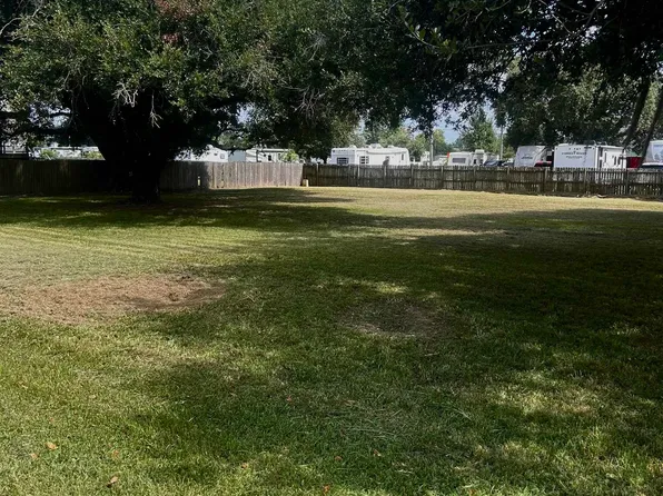 127 Doris St, Morgan City, LA 70380