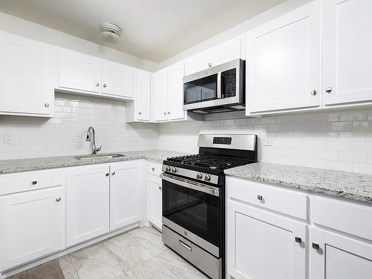 1415 Brown Street — Photo 16
