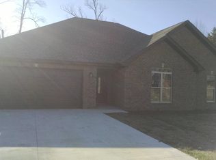 707 Hickory St, Muscle Shoals, AL 35661