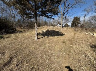 38 Cedar Dr, Linn Valley, KS 66040
