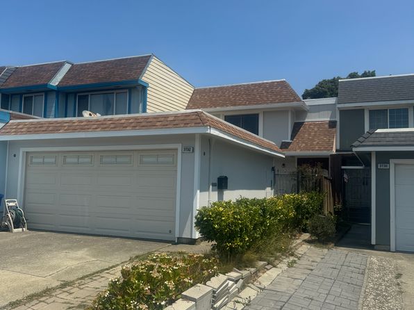 3732 Myrna Ln