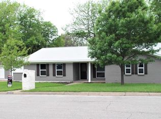 3025 Rufe Snow Dr, Richland Hills, TX 76118