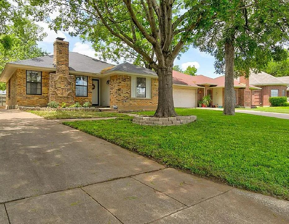 1st image of 1524 Hollowbrook Ct