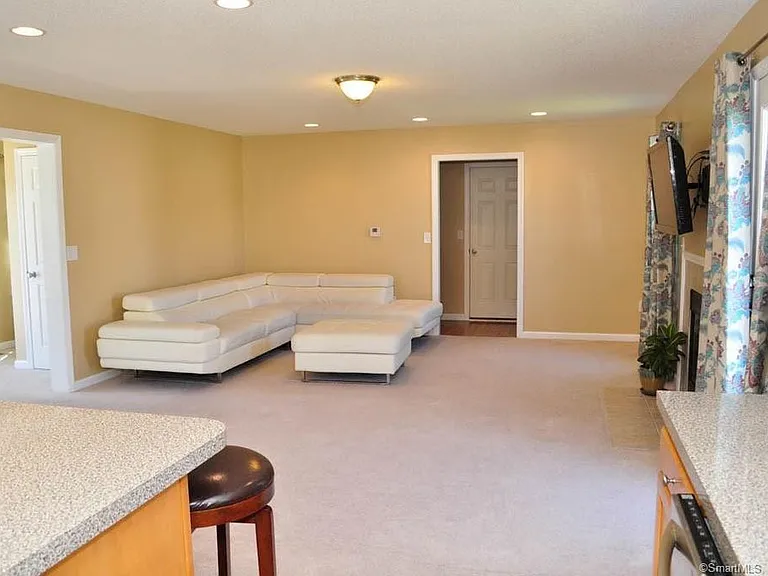 51 Steeple View Dr — Photo 8
