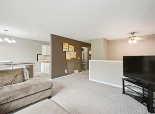 1003 Pontiac Ln, Chanhassen, MN 55317