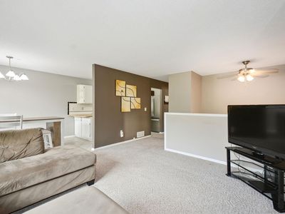 1003 Pontiac Ln, Chanhassen, MN, 55317
