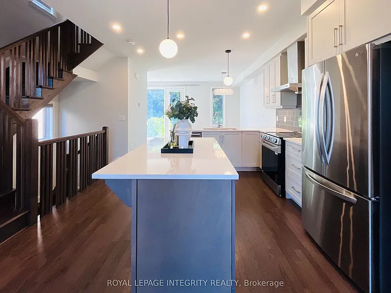 147 Boundstone Way — Photo 5