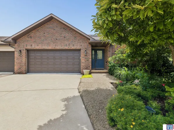 740 Lancashire Ct, Lincoln, NE 68510