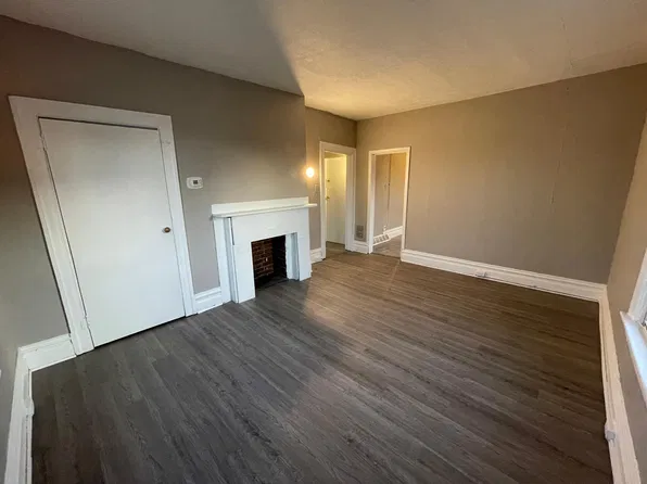 552 Hill St APT 2, Sewickley, PA 15143