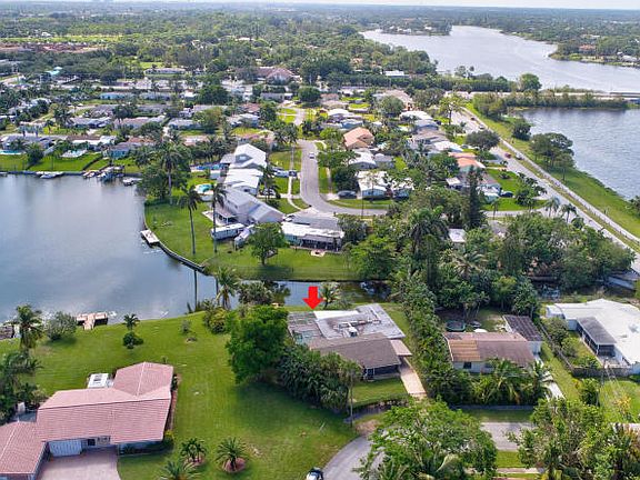 QUICK ACCESS TO LAKE OSBORNE