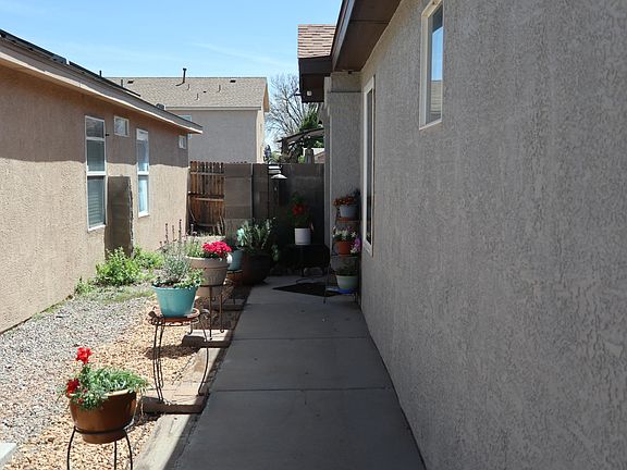 2nd image of 8112 Vista Volcan Ln SW