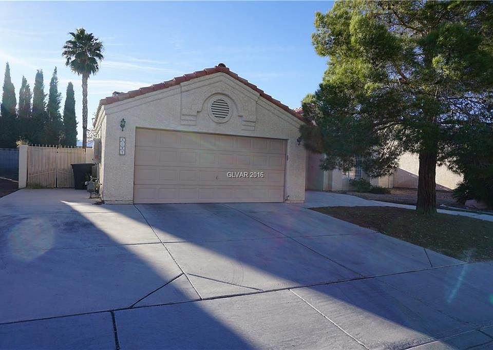 1st image of 5021 Golfridge Dr